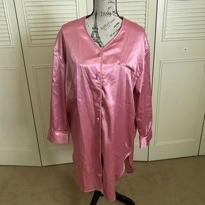 Kathryn  silky satin pink button down top vintage size large